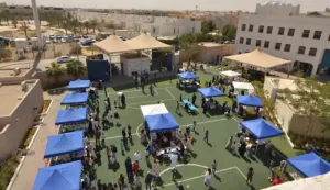 مطلوب معلمين ومعلمات للعمل في وظائف تعليم متعددة في مدارس كلية الملوك في الرياض / السعودية برواتب ممتازة وإمتيازات عمل كاملة لمرحلة الطفولة الإبتدائي