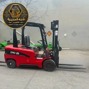 فوركلفت للايجار في الدمام | مؤسسة شبه الجزيرة لتاجير الرافعات والمعدات الثقيلة والخفيفة