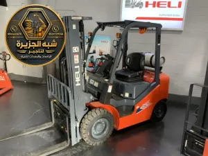 فوركلفت للايجار في الدمام | شركة شبه الجزيرة توفر افضل الحلول