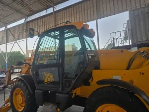 تأجير رافعات تلسكوبية (تليهندرات JCB) بالدمام 2026 | أداء جبار - السامي للمعدات