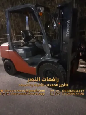 فوركلفت للايجار الخبر والدمام | رافعة شوكية Forklift 5 طن 7 طن 10 طن للموانئ والمصانع