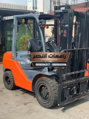 فوركلفت ثقيل للايجار جدة والدمام | رافعة شوكية 10 طن 15 طن 20 طن 25 طن 30 طن