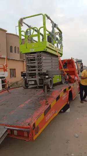 تاجير سيزرات لفت المدينة سقالات كهرباء للايجار المدينة رافعه مقصية للايجار المدينة 0556259910