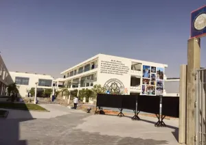 مطلوب معلمين ومعلمات وإداريين للعمل في المدرسة الأمريكية العالمية في الرياض وبرواتب ممتازة - المدرسة توفر السكن أو بدل السكن