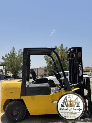 رافعات شوكية للايجار بالقطيف — 16طن 20طن 25طن ديزل موديل حديث - 0564548663