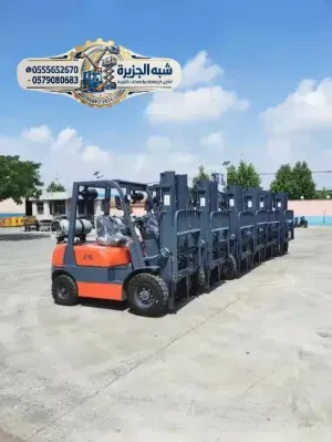 فوركلفت ديزل للايجار في الدمام
