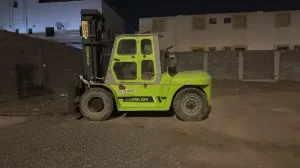 رافعة شوكية للايجار المدينة فوركلفت للايجار المدينة 0578601789