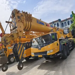 كرين وونش للإيجار الدمام (25 إلى 200 طن) | رافعات SANY و Liebherr لمهام الرفع العملاقة # السامي