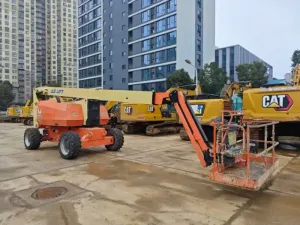 Scissors lifts for rental in Dammam and Manlifts