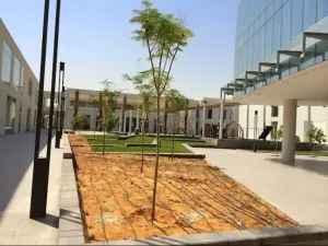مطلوب معلمين ومعلمات وإداريين للعمل في المدرسة الأمريكية العالمية في الرياض وبرواتب ممتازة - المدرسة توفر السكن أو بدل السكن