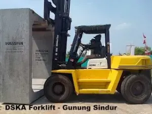 ايجار رافعه شوكيه فوركلفت للايجار تأجير رافعات شوكيه وسيزرلفت ومان لفت وكرينات وجي سي بي تلي هندر