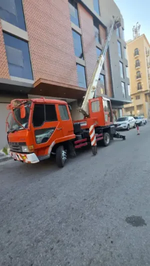 سيزرلفت رافعات شوكية فوركليفت مان لفت كرينات للإيجار الدمام المملكه العربيه السعوديه وارخص الاسعار