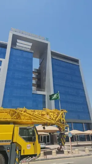 سيزرلفت رافعات شوكية فوركليفت مان لفت كرينات للإيجار الدمام المملكه العربيه السعوديه وارخص الاسعار