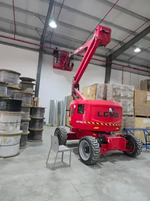 مان لفت للايجار رافعه عمال للايجار  Manlift for rent