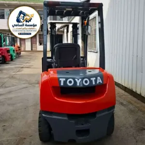 فوركلفت للإيجار في الدمام | سعات 2.5، 3، 3.5، 5، 7 طن – توصيل فوري | Forklifts for Rent