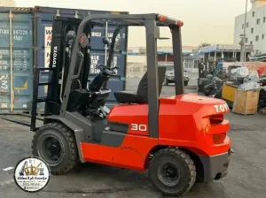 رافعات شوكية للأيجار الخبر - الدمام - الأحساء 1.5 طن 2.5 طن 3 طن 5 طن 7 طن 10 طن 16 طن 20 طن 25 طن 30 طن | فوركلفت للمستودعات والمصانع | Fork