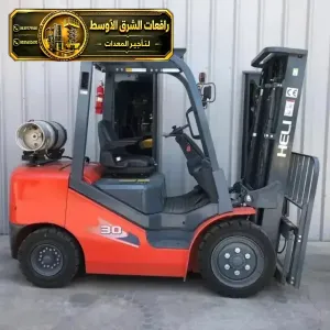 فوركلفت جديد للايجار في جدة | رافعات شوكية معدات رفع ثقيلة لتحميل المواد الثقيلة والخفيفة للايجار في جدة