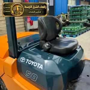 فوركلفت للايجار في الدمام | معدات حديثة جاهزة للعمل مناسبه للمشاريع والمصانع والمستودعات