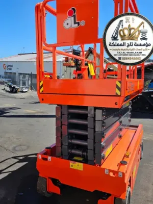 تأجير رافعات مقصية الدمام | سيزرلفت 8m 10m 12m 14m 16m | Electric & Diesel Scissor Lift