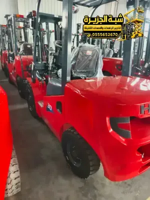 فوركلفت للايجار في جدة | شركة شبه الجزيرة لتاجير الرافعات والمعدات الثقيلة والخفيفة