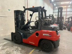 🚜 فوركلفت للإيجار في رأس الخير والدمام | Forklift Rental 🏗️ حمولات متعددة: 1 طن • 2 طن • 3 طن • 5 طن • 7 طن • 10 طن • 12 طن • 16 طن • 20 طن