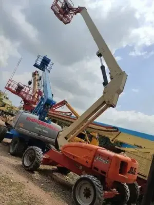 🚜 تليهاندلر للإيجار في الدمام | Telehandler Rental 🏗️ تليهاندلرات JCB وMerlo للإيجار بقدرات رفع وارتفاعات متعددة للمشاريع الإنشائية