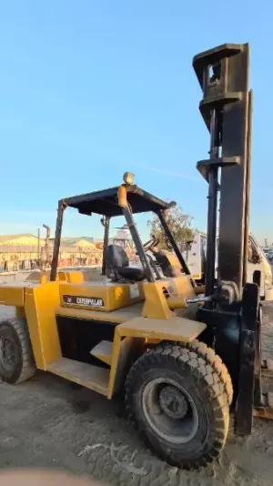 تأجير فوركلفت بقيق - عين دار | 3 طن + 5 طن + 10 طن + 20 طن ║ استئجار رافعة شوكية ببقيق 🏗️