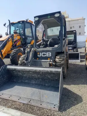 بوب كات للايجار جي سي بي للايجار جدة