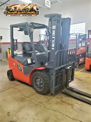 فوركلفت للايجار في جدة | forklift rental in jaddah | معدات ثقيلة رافعة شوكية