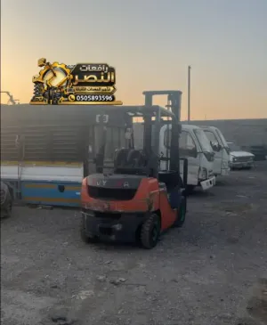 تأجير فوركلفت Forklift رافعة شوكية - 2 طن 5 طن | مكة والطائف