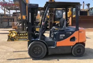 تأجير فوركلفت Forklift رافعة شوكية - 2 طن 2.5 طن  5 طن 10 طن | الرياض والمجمعة |