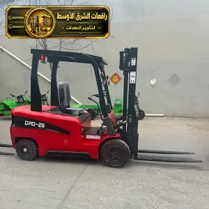 فوركلفت للايجار في جدة | معدات ثقيلة أسعار تنافسية توصيل خلال نصف ساعة