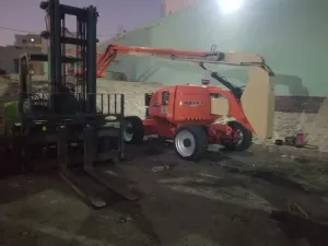 سيزرلفت رافعة شوكية فوركلفت كرين للايجار