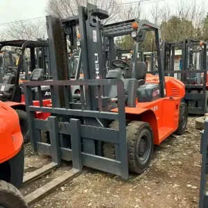 فوركلفت للإيجار الأحساء ⚡ رافعة شوكية ديزل وكهرباء 🛠️ حمولات 1 إلى 30 طن ⇦ السامي للمعدات