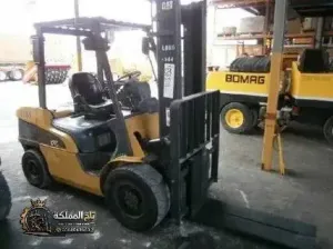 فوركلفت للإيجار الأحساء ↓ 2 طن / 4 طن / 7 طن / 10 طن / 20 طن | الصناعية - محاسن | Diesel - LPG Forklift ```1