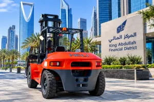 تاجير فوركلفت10طن الدمام موديل 2024 حسب طلب العميل للشركات والمصانع والمستودعات