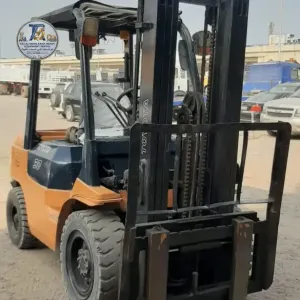 رافعات شوكية فوركلفت للايجار في الخبر | 2 طن 3 طن 5 طن 7 طن 10 طن 15 طن | العليا العقربية | مستودعات مصانع