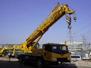 🏗️ كرين موبايل للإيجار في راس تنوره  حسب الاحتياج من 10طن _ –200طن موديل 2026-2027 السامي للمقاولات وتأجير المعدات الثقيلة