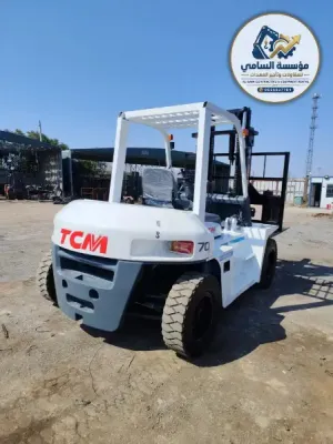 فوركلفت للإيجار في القطيف بقدرات 1–10 طن وأكثر حسب الطلب، وارتفاعات رفع متعددة تناسب المستودعات والمصانع والمشاريع ومواقع الإنشاء.