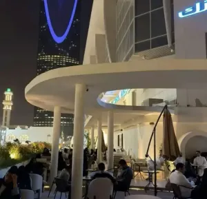 مطلوب موظف لديه القدرة على إدارة مطعم للعمل في السعودية لإدارة مطعم راقي جدآ في الرياض بشكل كامل وبراتب ممتاز