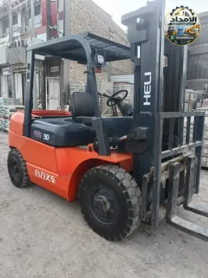 فوركلفت للإيجار من اصغر حجم الى اكبر حجم بأسعار مناسبه في الدمام #0550574323