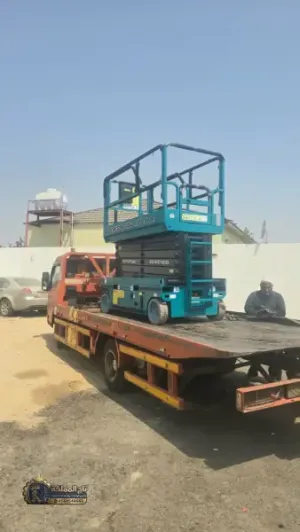 📍 تأجير سيزر لفت بتبوك | رافعات مقصية كهرباء وديزل 10م–18م | Aerial Lift Rental