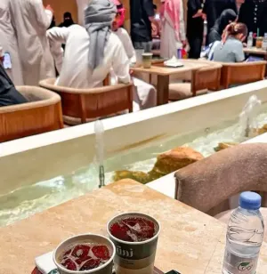 مطلوب موظف تقديم مشروبات (وايتر) للعمل في كافيه في السعودية براتب ممتاز