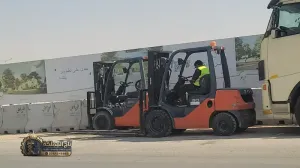 🏭 رافعات شوكية للإيجار بالرياض | فوركلفت للتحميل والنقل والمناولة | 1.5–25 طن