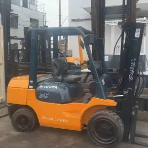 فوركلفت سيزرلفت للإيجار الدمام الرياض جده #0550574323