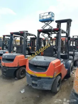 فوركلفت للإيجار في الرياض | تأجير رافعات شوكية ديزل وكهرباء 3 طن 5 طن 7 طن 10 طن