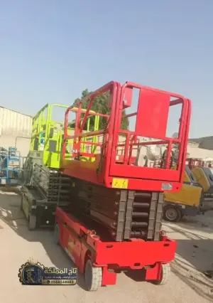 سيزر لفت كهربائي للإيجار بثول | جميع الارتفاعات للمنشآت والمستودعات