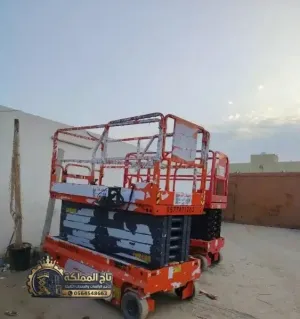 رافعات مقصية هيدروليكية بالرياض | تاج المملكة | فحص سيفتي وتيوفي جاهز