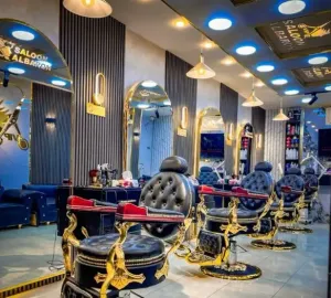 مطلوب حلاق رجالي للعمل في صالون راقي داخل فندق راقي في الرياض براتب ممتاز أو بنسبة 50% من الأرباح