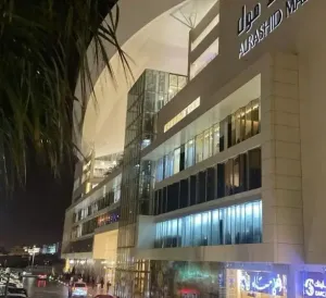 مطلوب عامل مطعم . للعمل كموظف تحضير في مطعم فاخر في السعودية براتب ممتاز